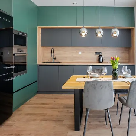 Avocado Victory Port