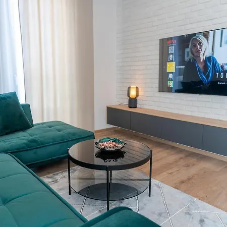 Avocado Victory Port * Liptovský Mikuláš