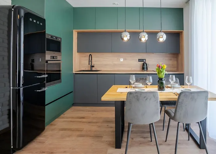 Avocado Victory Port